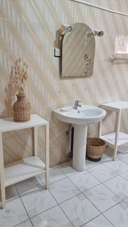 Le K Bed & Breakfast Nouakchott Bagian luar foto