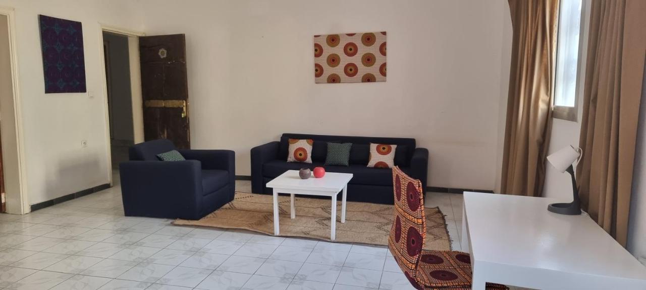 Le K Bed & Breakfast Nouakchott Bagian luar foto