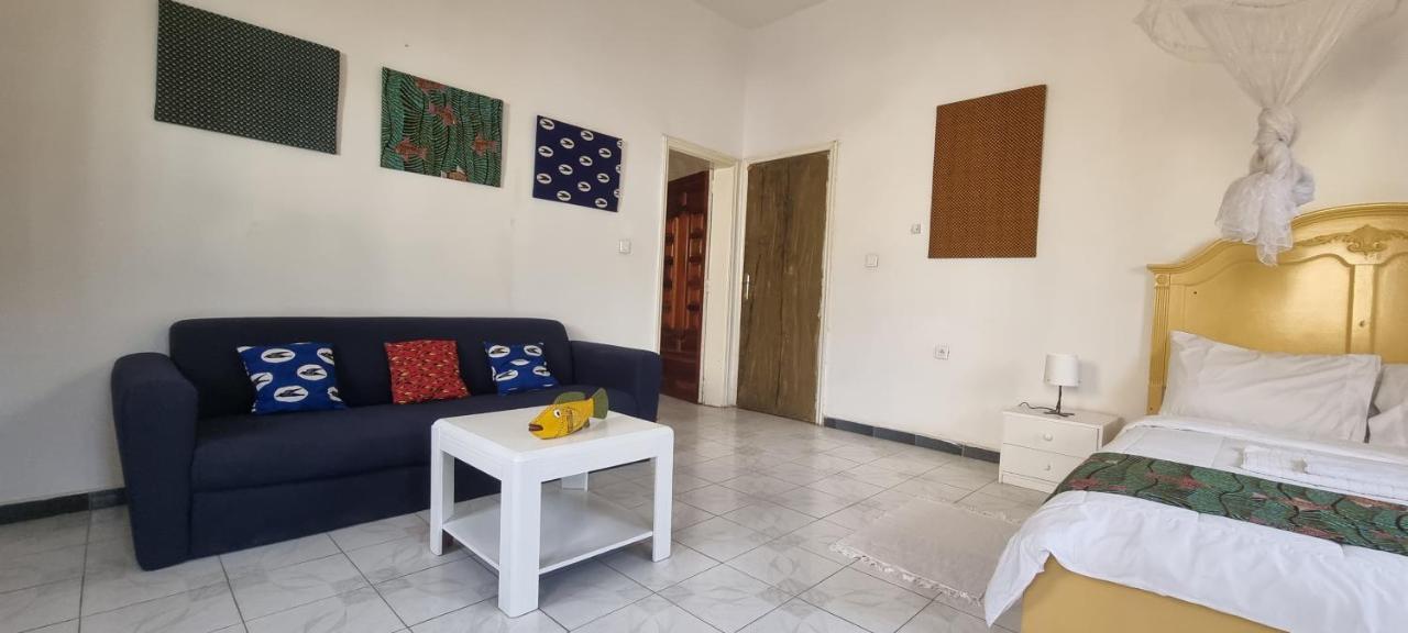 Le K Bed & Breakfast Nouakchott Bagian luar foto